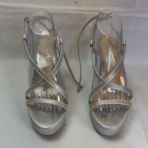 Jessica Simpson 7.5M Elegant Silver Strappy Women's Shoes 5 in heel